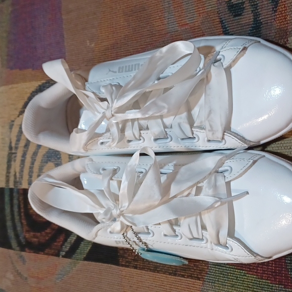 Women's Puma Tennis Shoes Size 9 - Picture 6 of 8